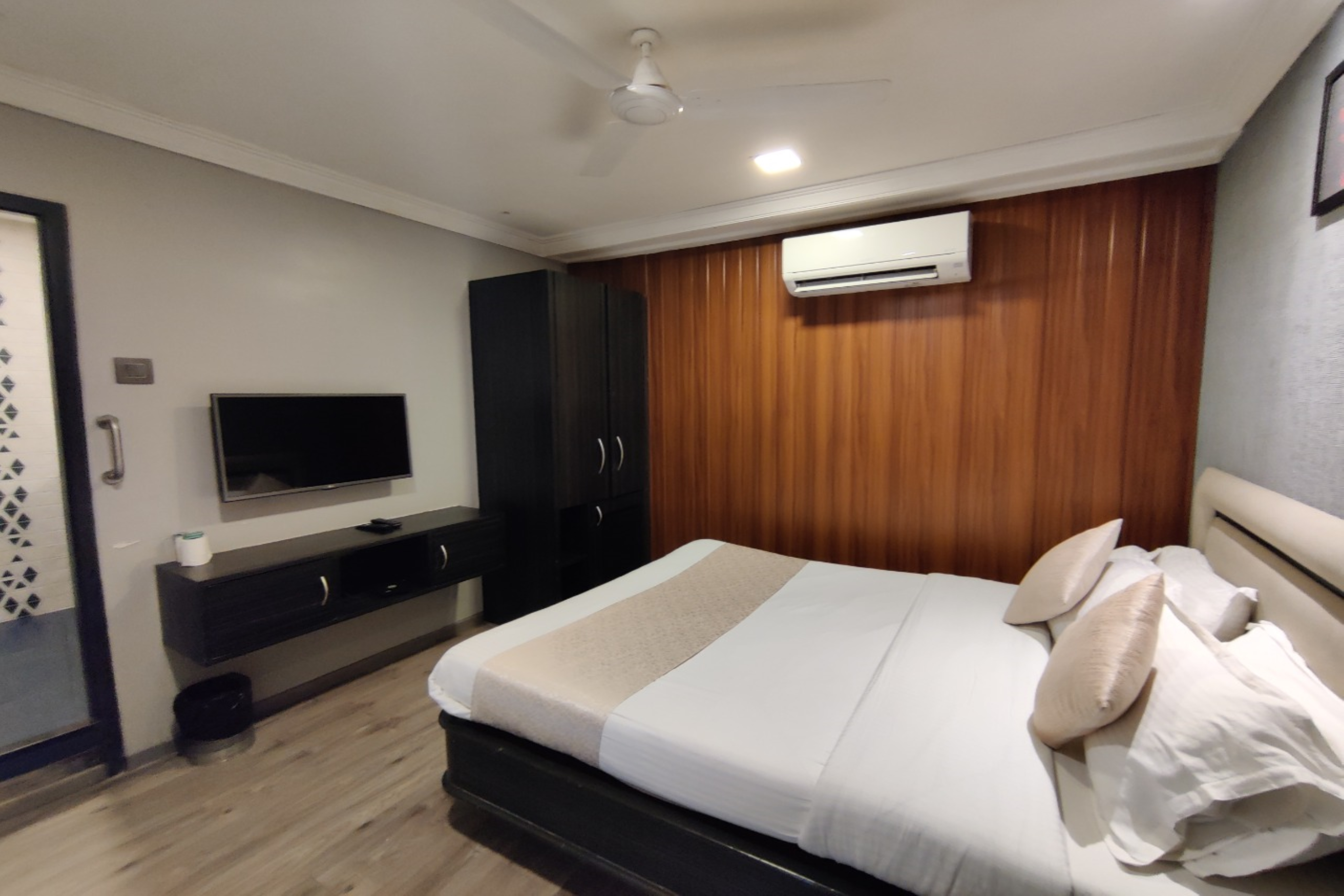 3 Star Hotels In Colaba